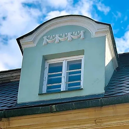 Zamek Hostalkovy Hotel *