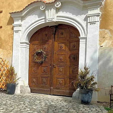 Zamek Hostalkovy